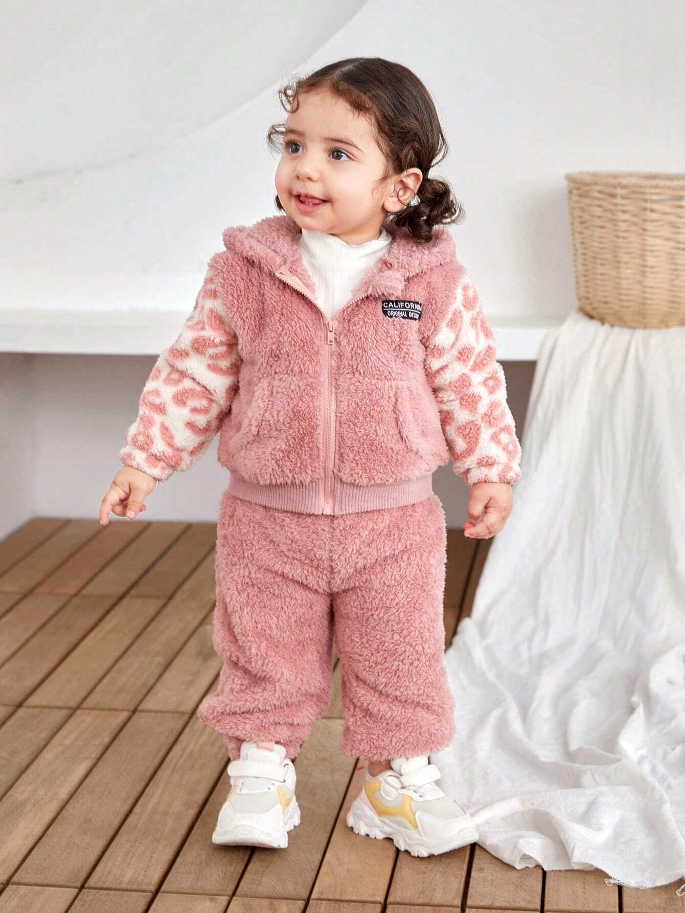 Conjunto Inverno 2 Peças – Jaqueta com Capuz + Calça | PipiLoo